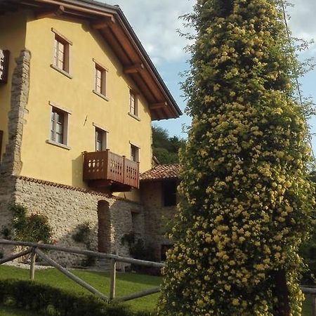 Agriturismo Il Posto Delle Fragole San Giovanni Bianco Buitenkant foto