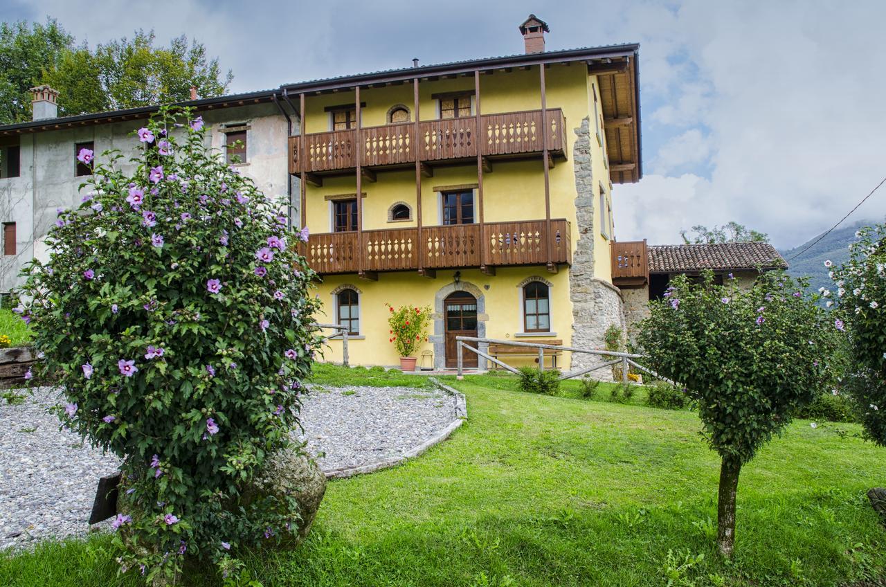 Agriturismo Il Posto Delle Fragole San Giovanni Bianco Buitenkant foto
