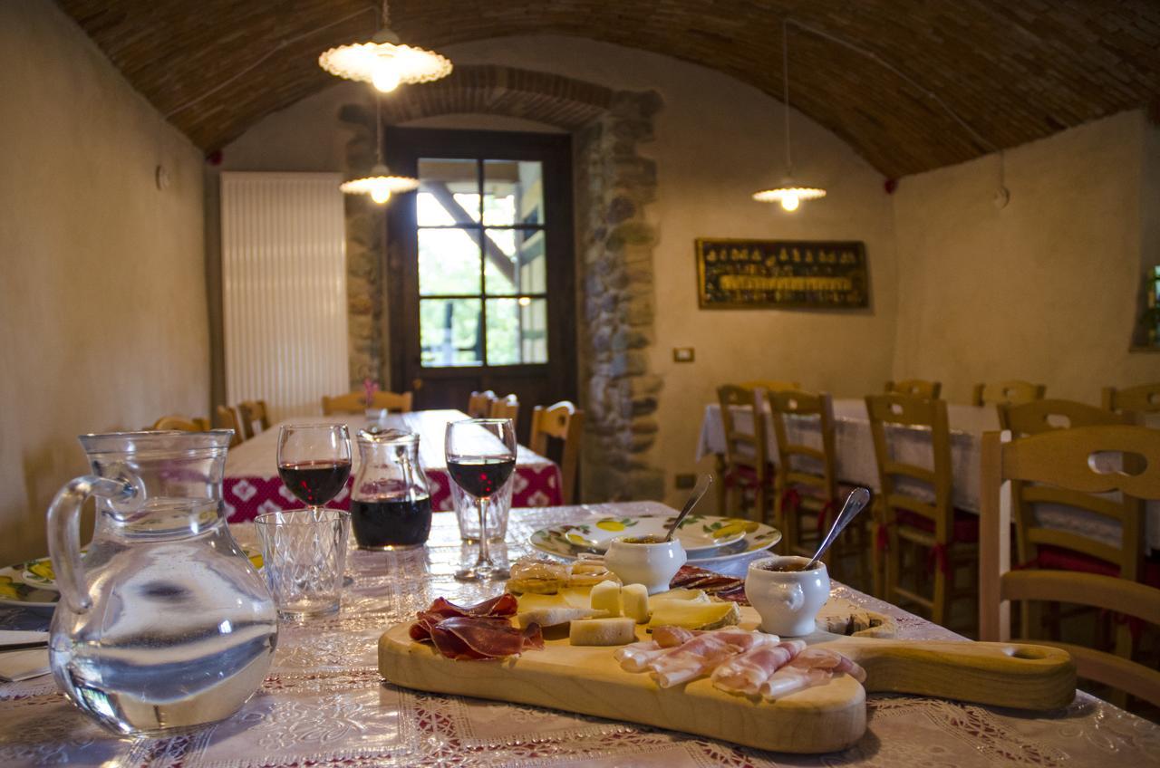 Agriturismo Il Posto Delle Fragole San Giovanni Bianco Buitenkant foto